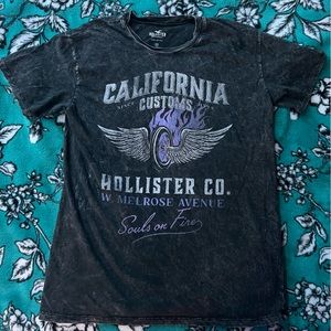 Black and Purple Holister California shirt